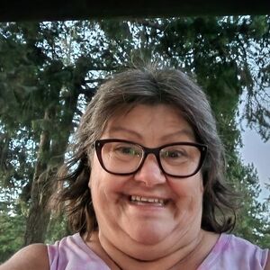 Meet your Posher, Sheila